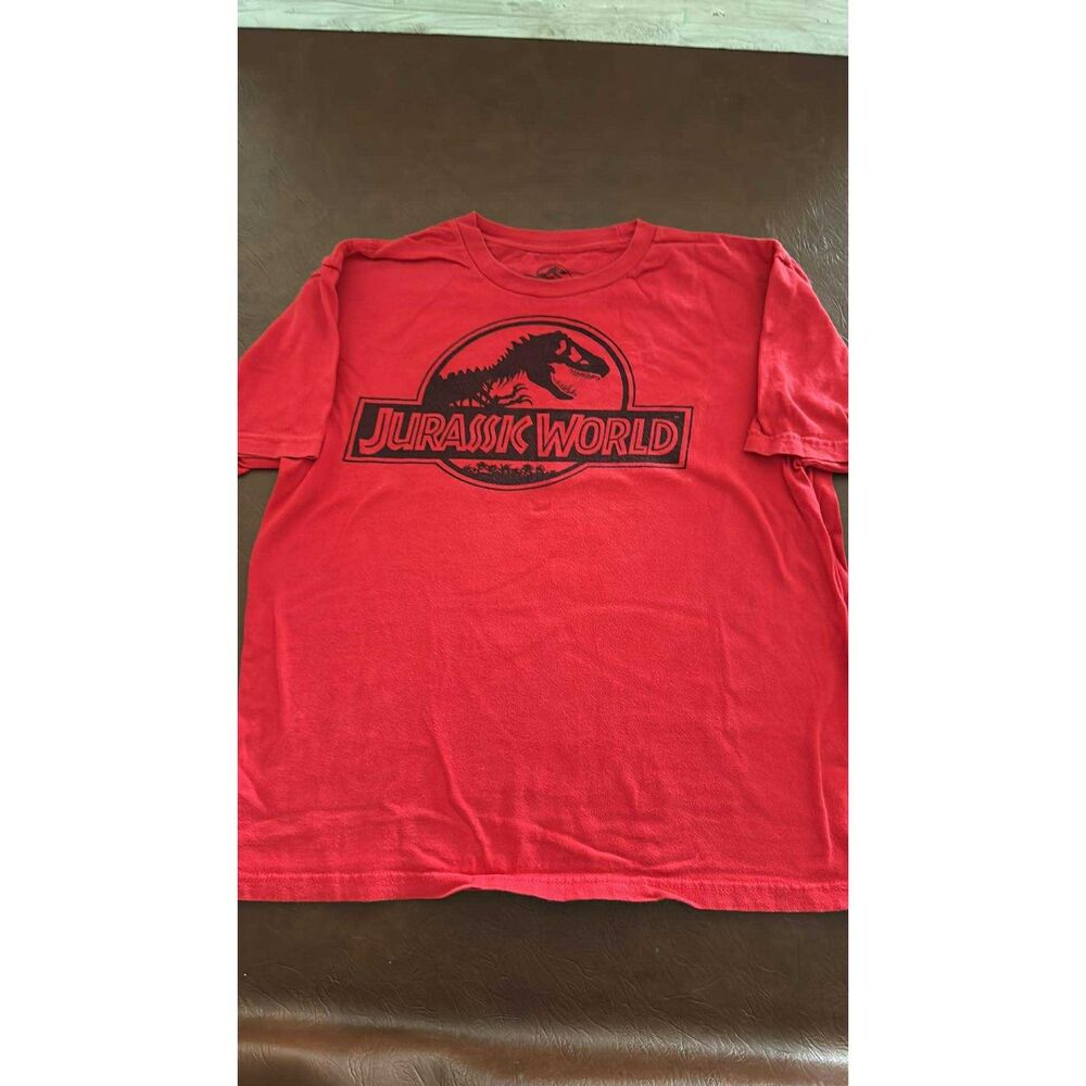 Jurassic World Size 18-20 Boys Shirt